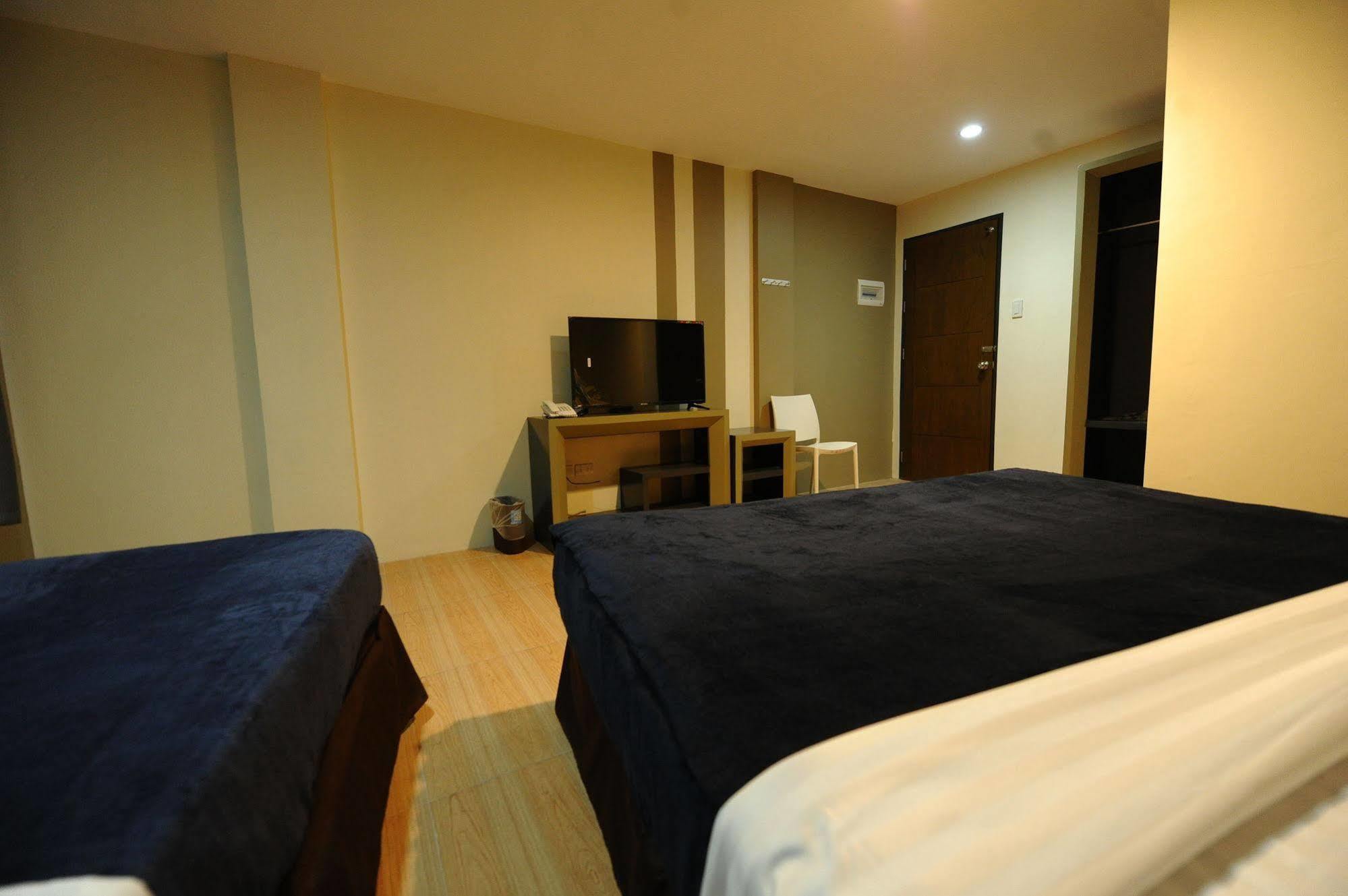 Urban Living Zen Hotel Davao Ngoại thất bức ảnh