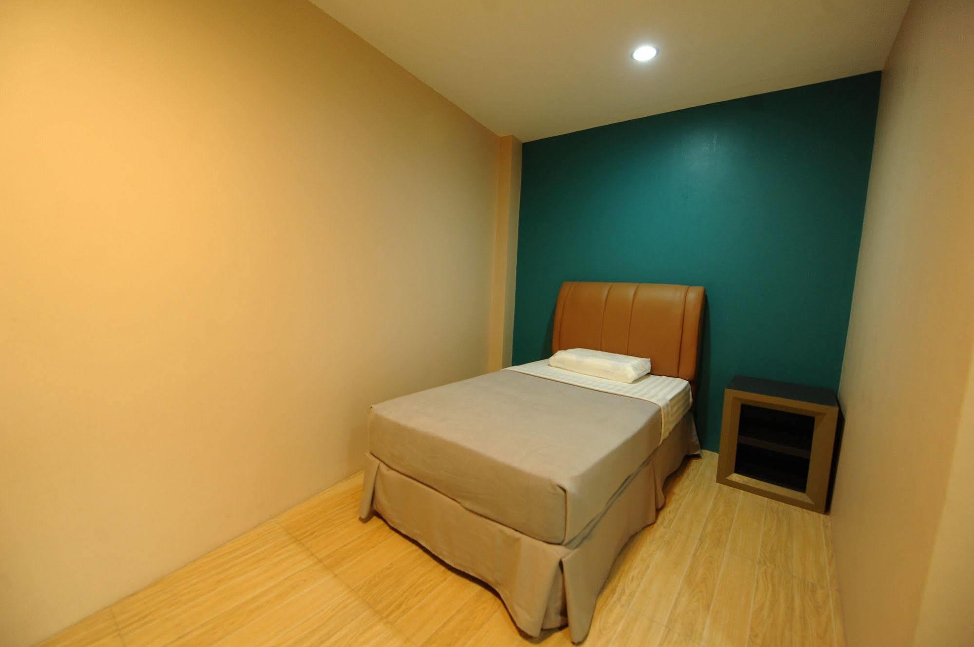 Urban Living Zen Hotel Davao Ngoại thất bức ảnh
